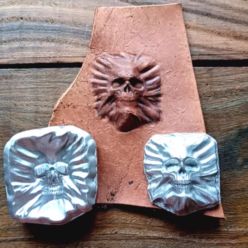 3D Mini Skull Head Leather Sta - огляд і ціна Leatherwork Embossing